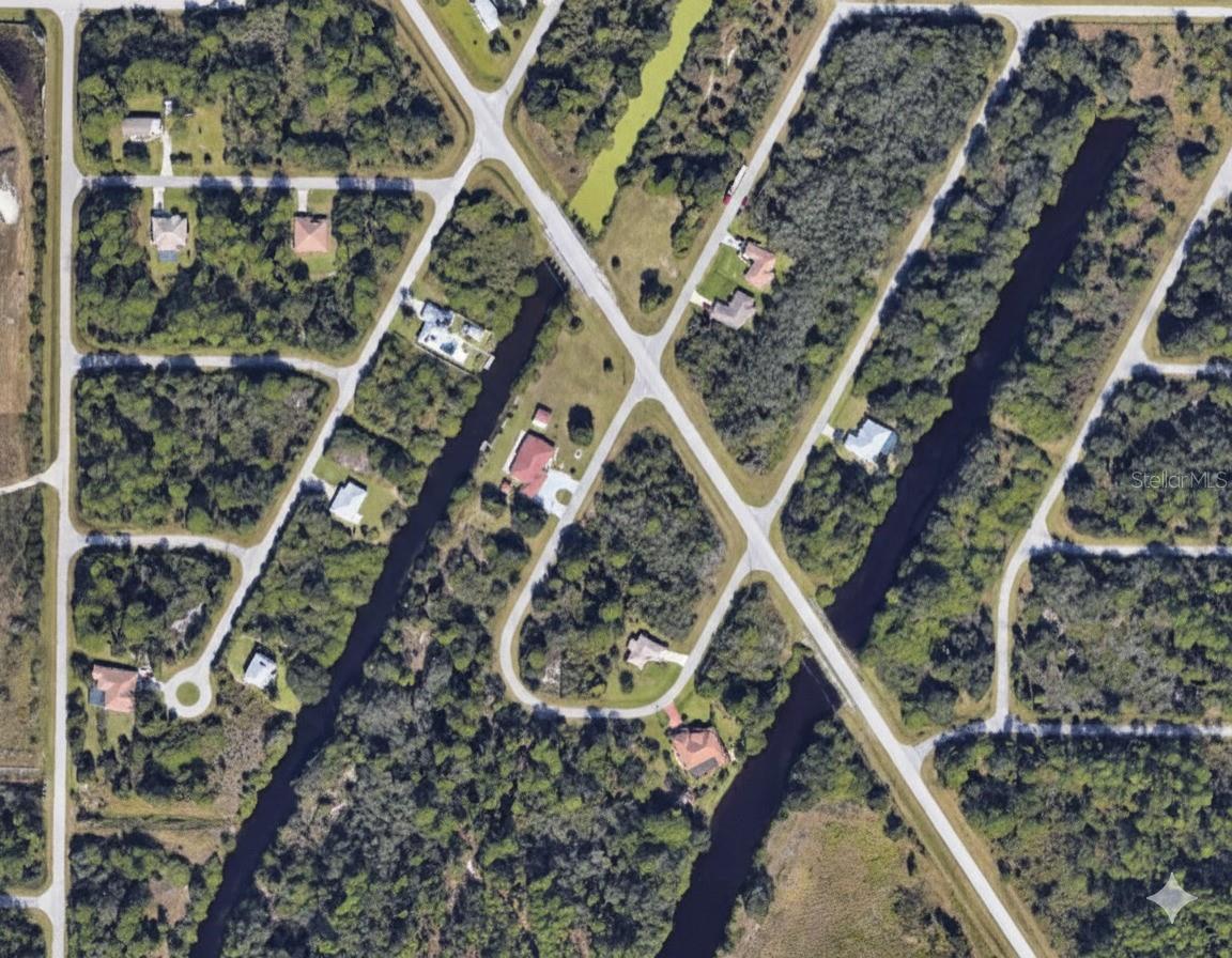 2216 PRIVATE CIR, PORT CHARLOTTE, FL — photo 8
