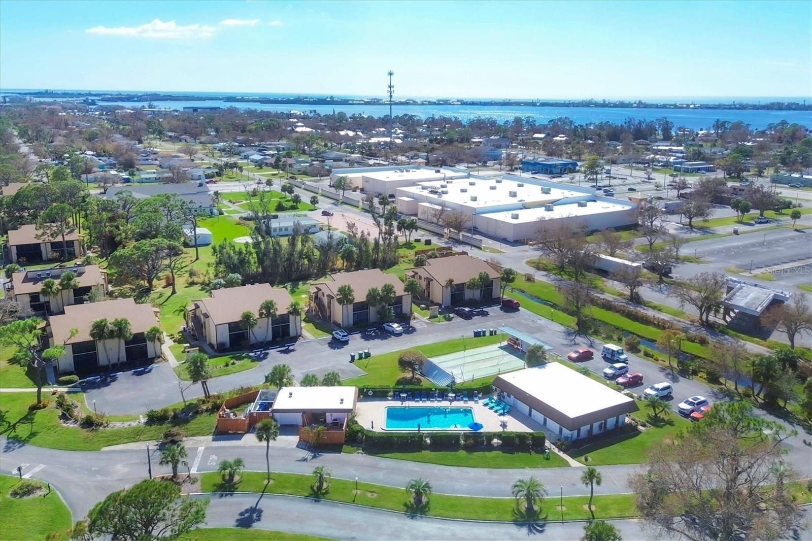 12 QUAILS RUN BLVD #7, ENGLEWOOD, FL — photo 16