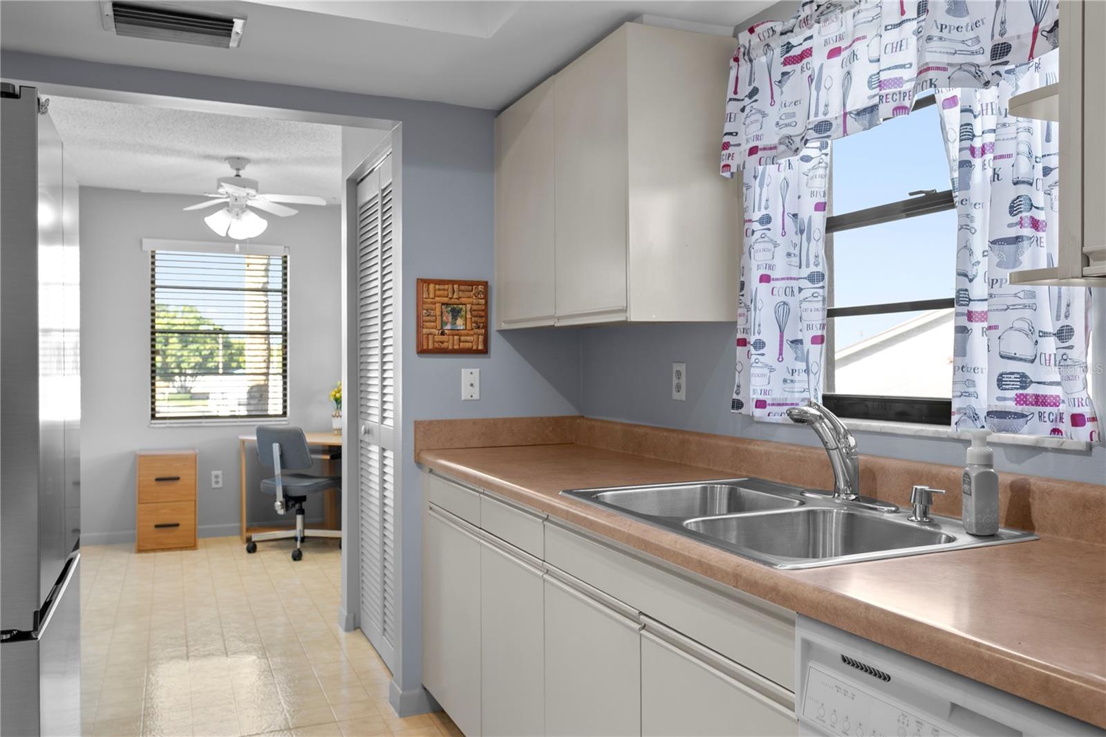 1601 43RD ST N #220, ST PETERSBURG, FL — photo 15