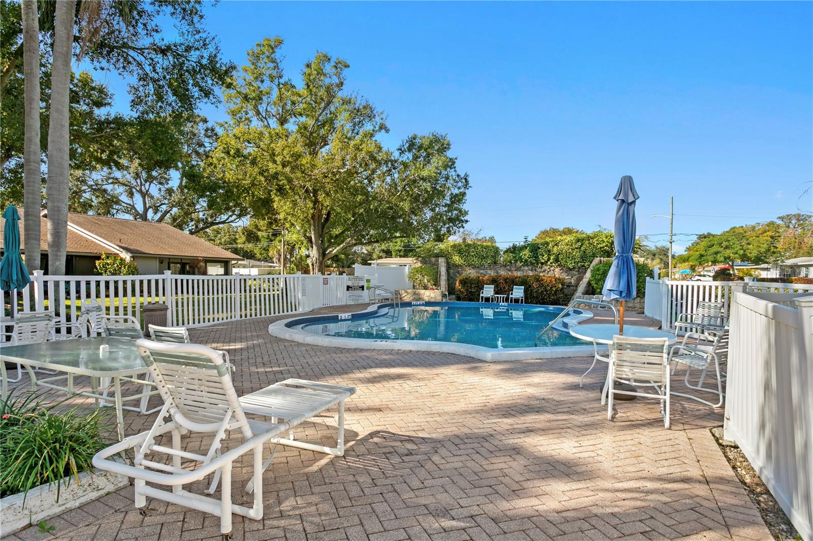 1601 43RD ST N #220, ST PETERSBURG, FL — photo 33