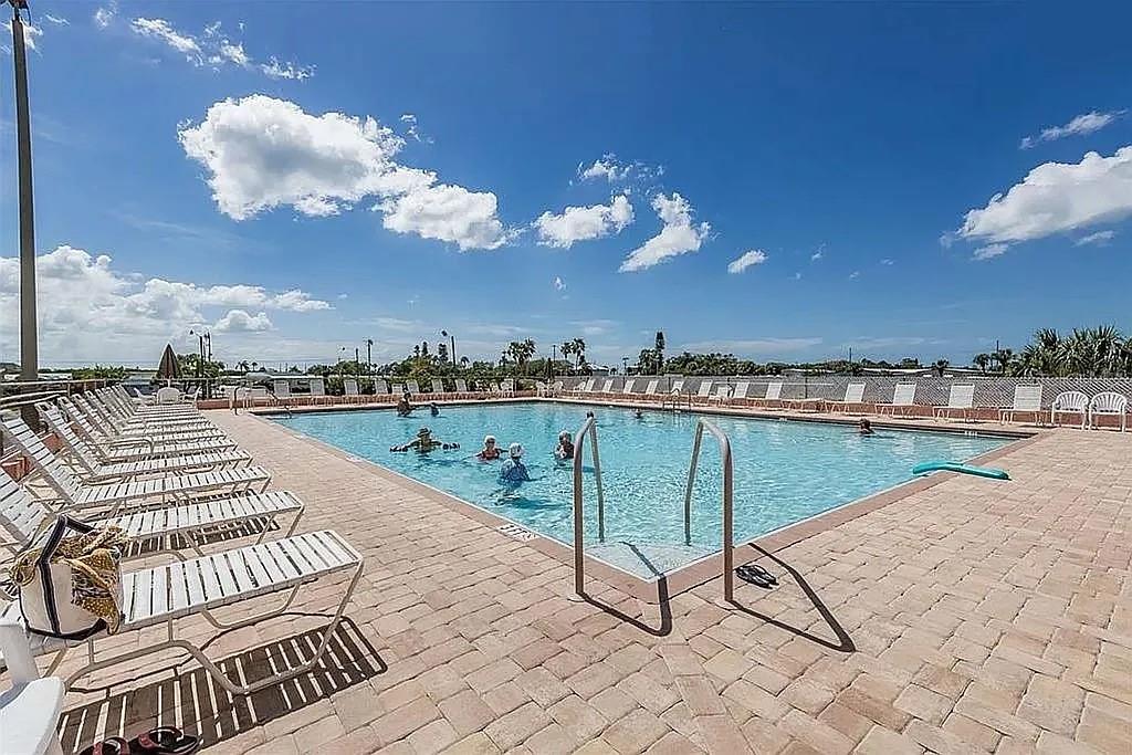 2216 PENNSYLVANIA AVE, BRADENTON, FL — photo 43