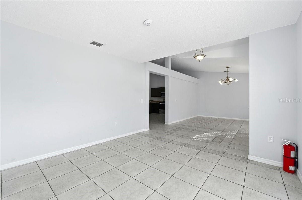 1158 PERPIGNAN CT, KISSIMMEE, FL — photo 7