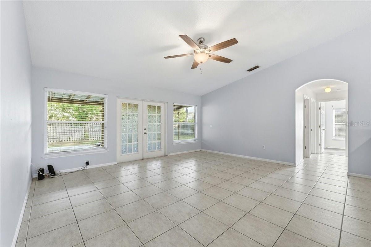 1158 PERPIGNAN CT, KISSIMMEE, FL — photo 15