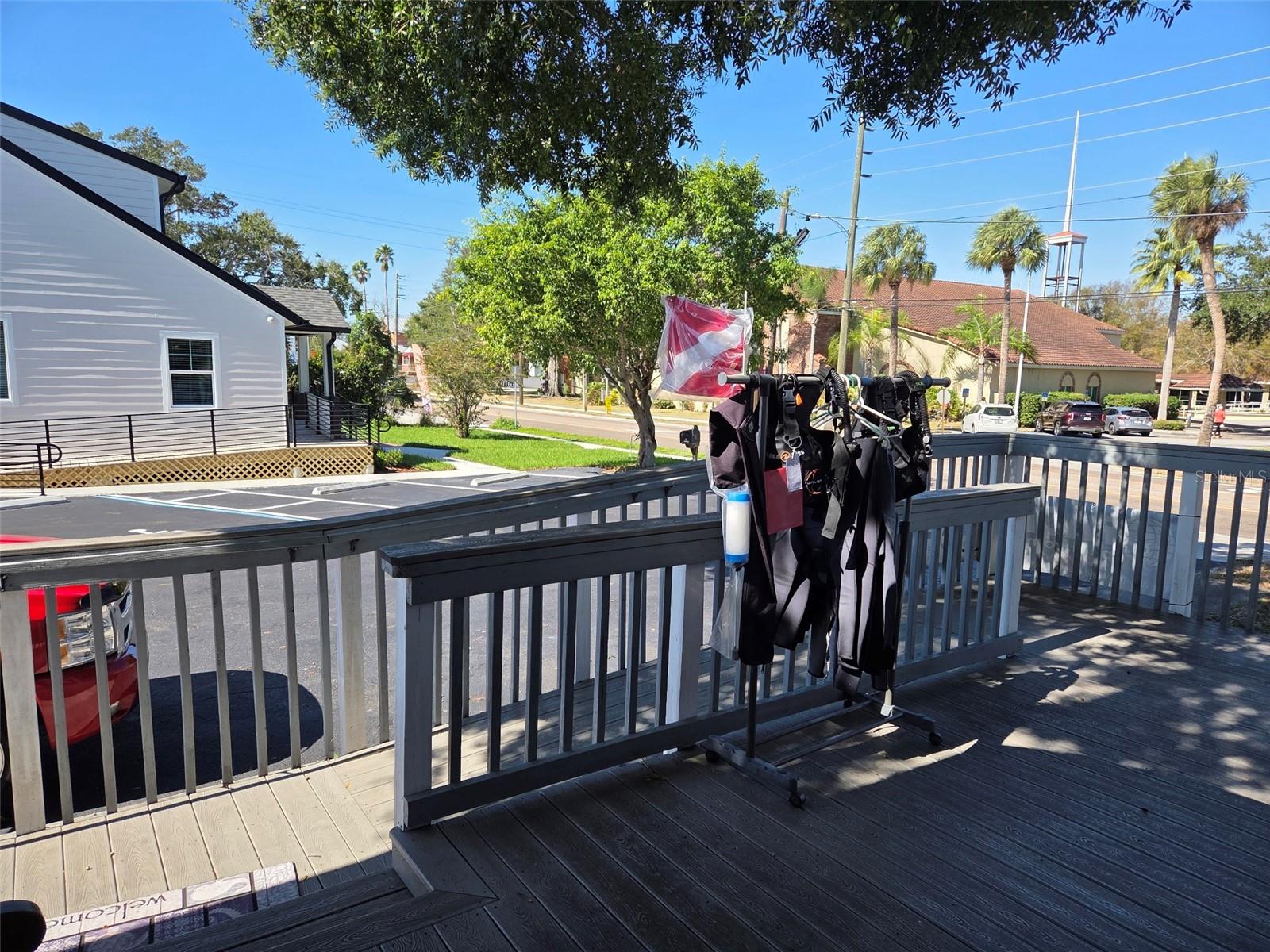 528 E TARPON AVE, TARPON SPRINGS, FL — photo 7