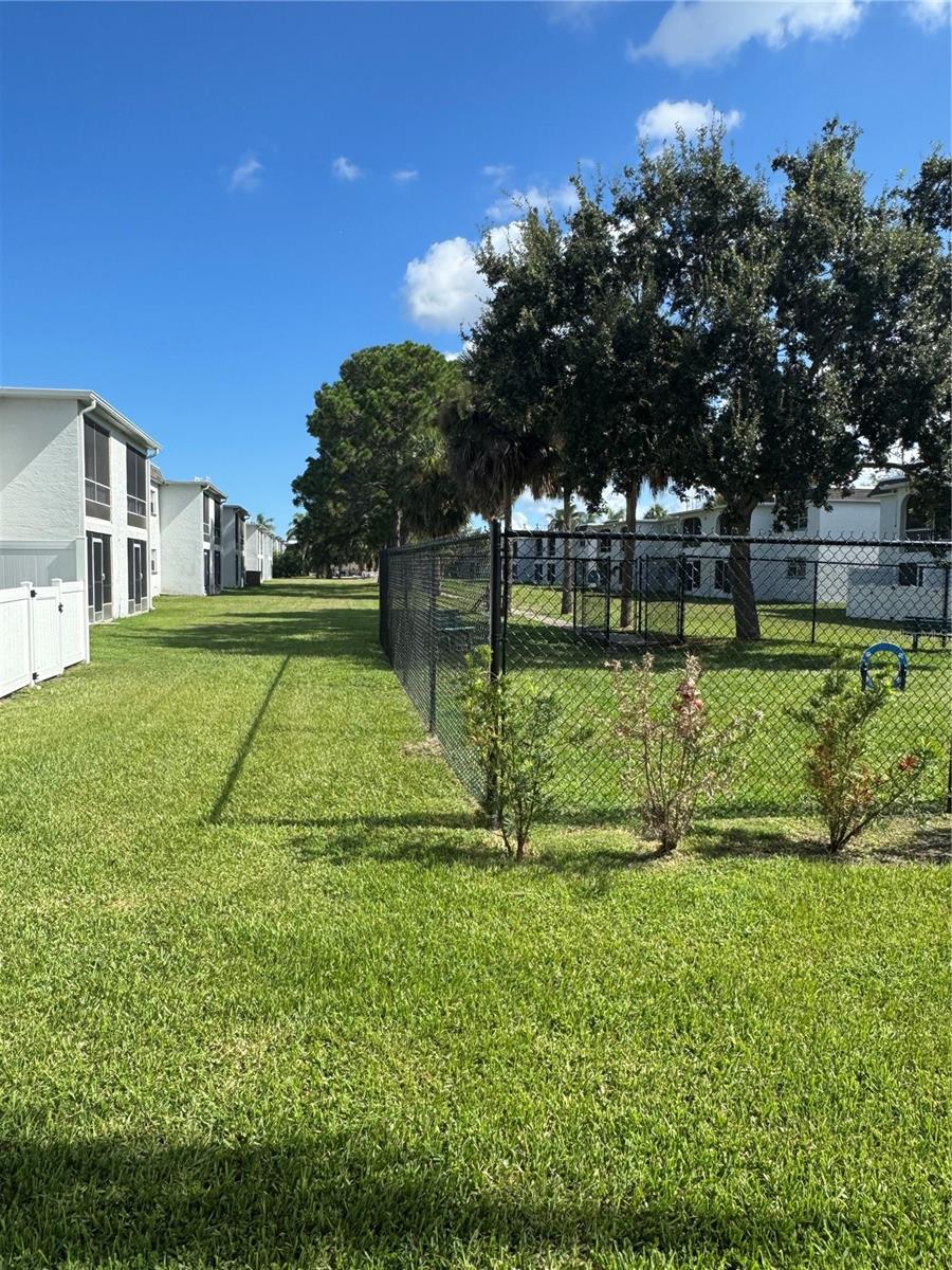 9911 AQUARIUS DR #8, PORT RICHEY, FL — photo 43