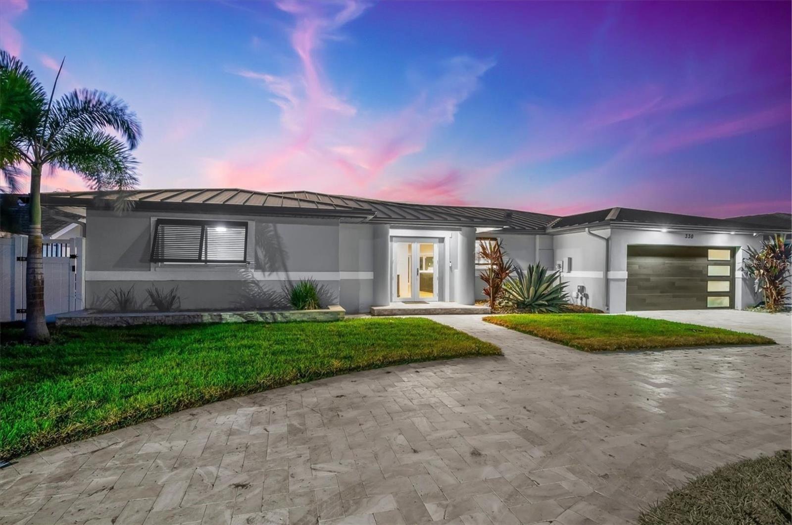 330 LEEWARD IS, CLEARWATER BEACH, FL — photo 3