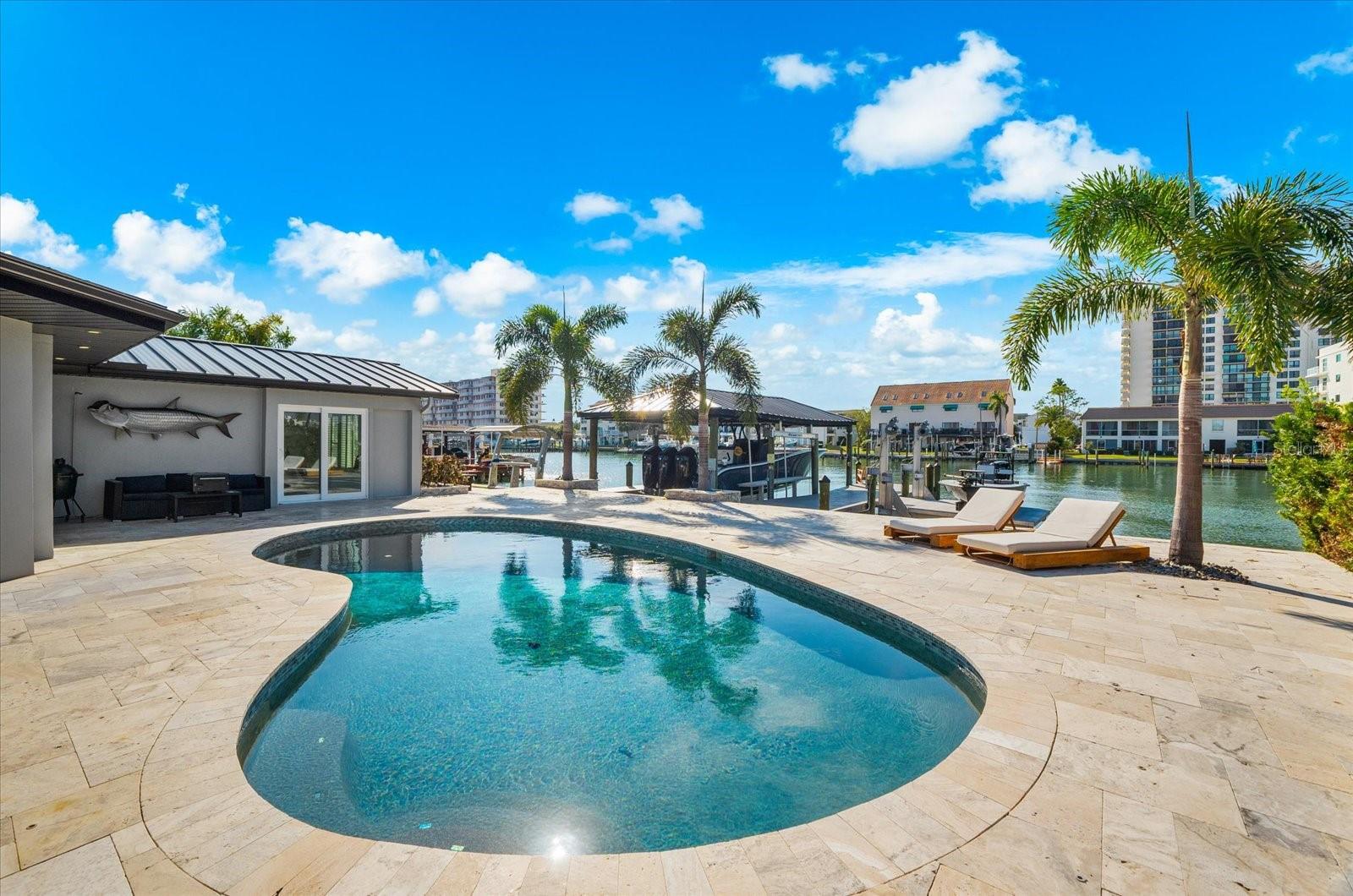 330 LEEWARD IS, CLEARWATER BEACH, FL — photo 45