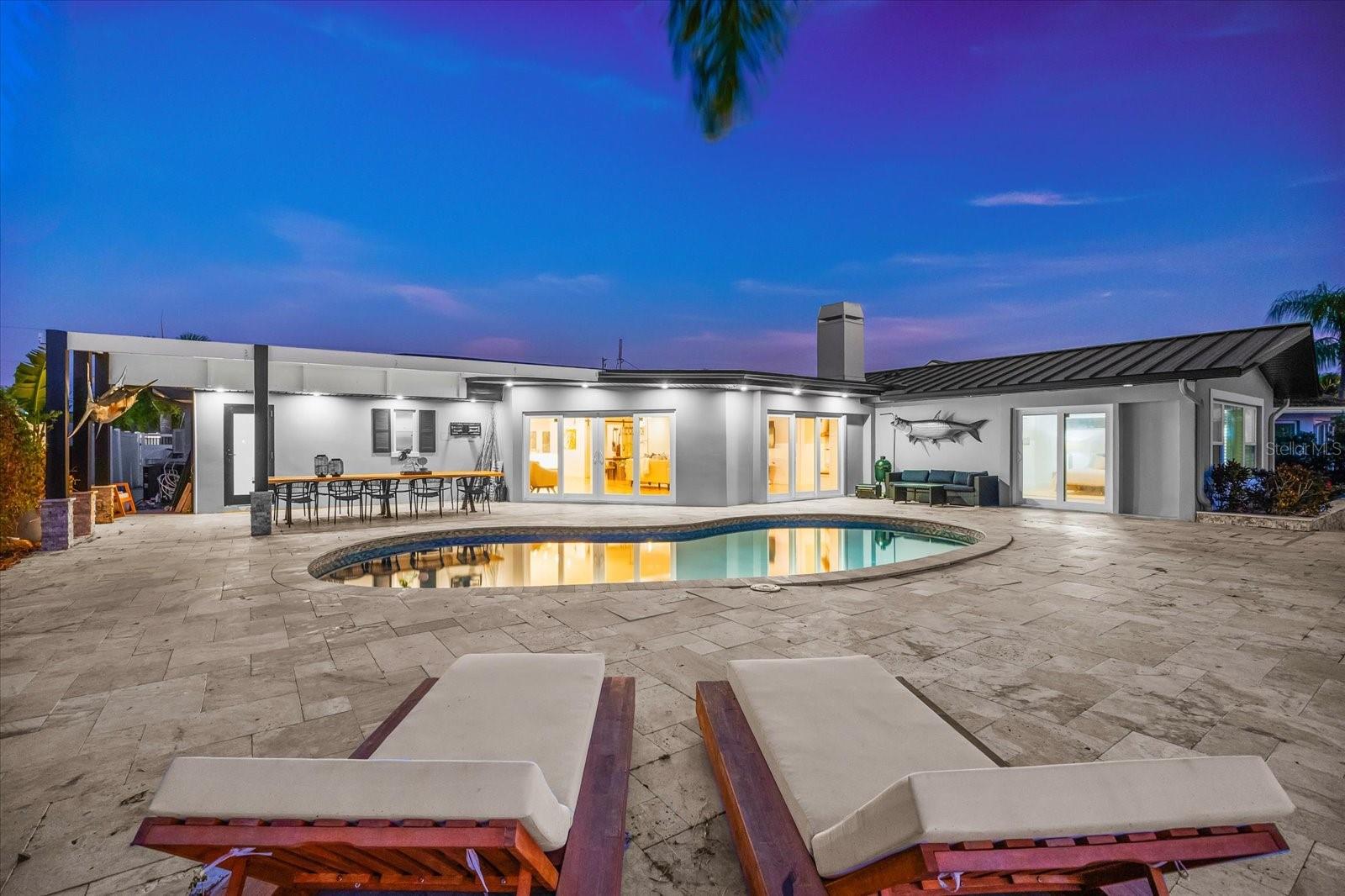 330 LEEWARD IS, CLEARWATER BEACH, FL — photo 55