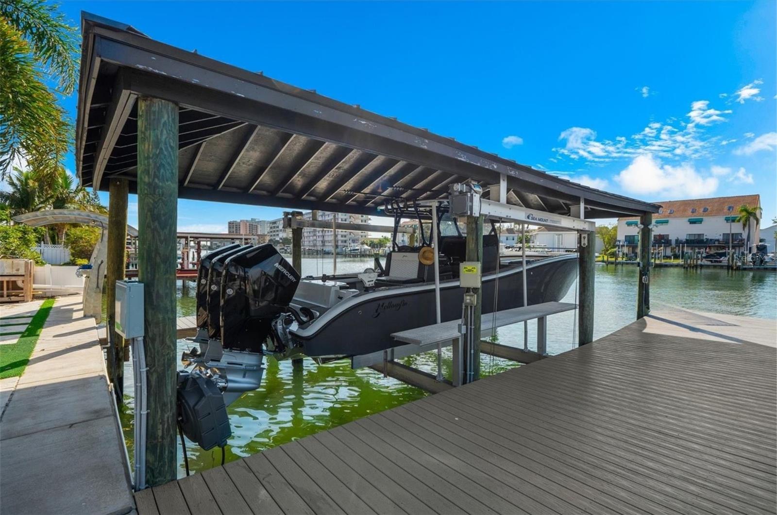 330 LEEWARD IS, CLEARWATER BEACH, FL — photo 59