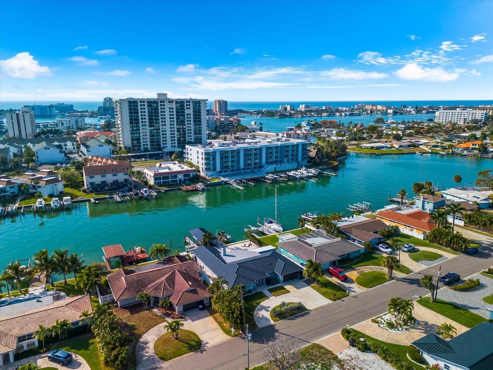 330 LEEWARD IS, CLEARWATER BEACH, FL — photo 71