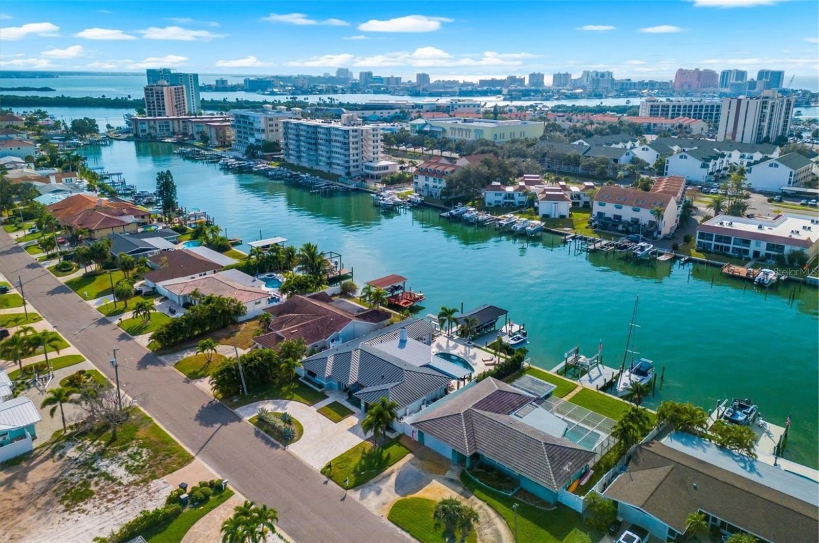 330 LEEWARD IS, CLEARWATER BEACH, FL — photo 73
