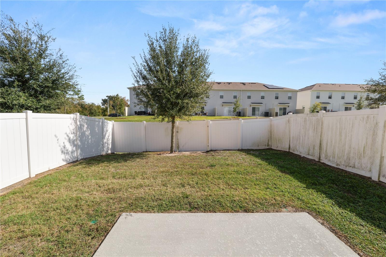665 MADISON DR, DAVENPORT, FL — photo 27