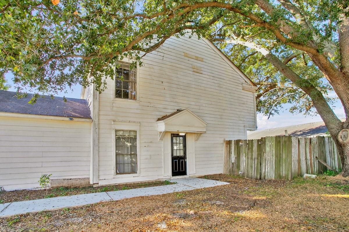1817 CRYSTAL GROVE DR, LAKELAND, FL — photo 2