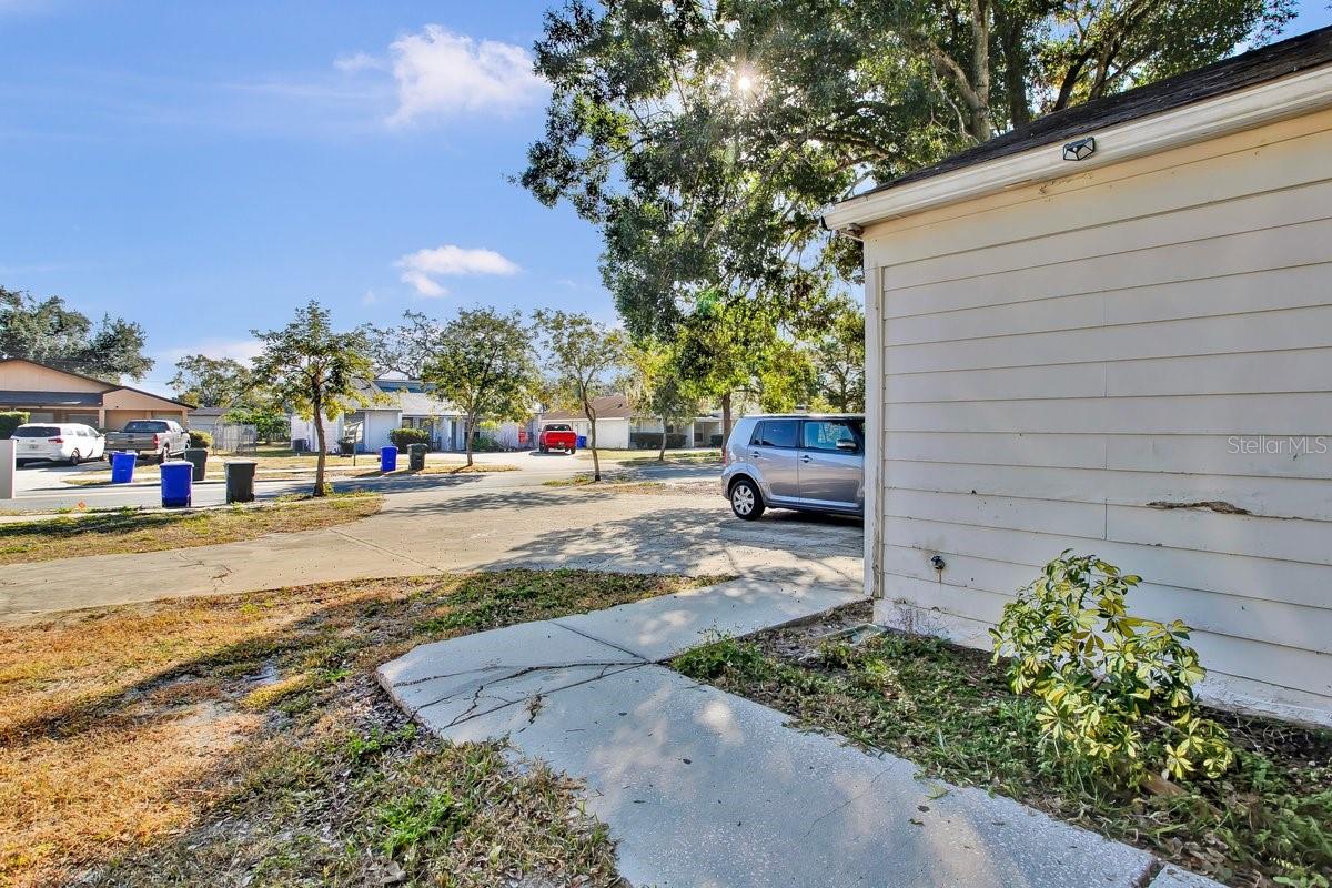 1817 CRYSTAL GROVE DR, LAKELAND, FL — photo 5