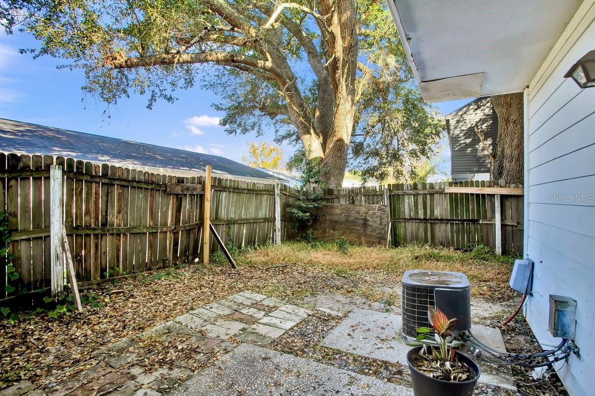 1817 CRYSTAL GROVE DR, LAKELAND, FL — photo 8