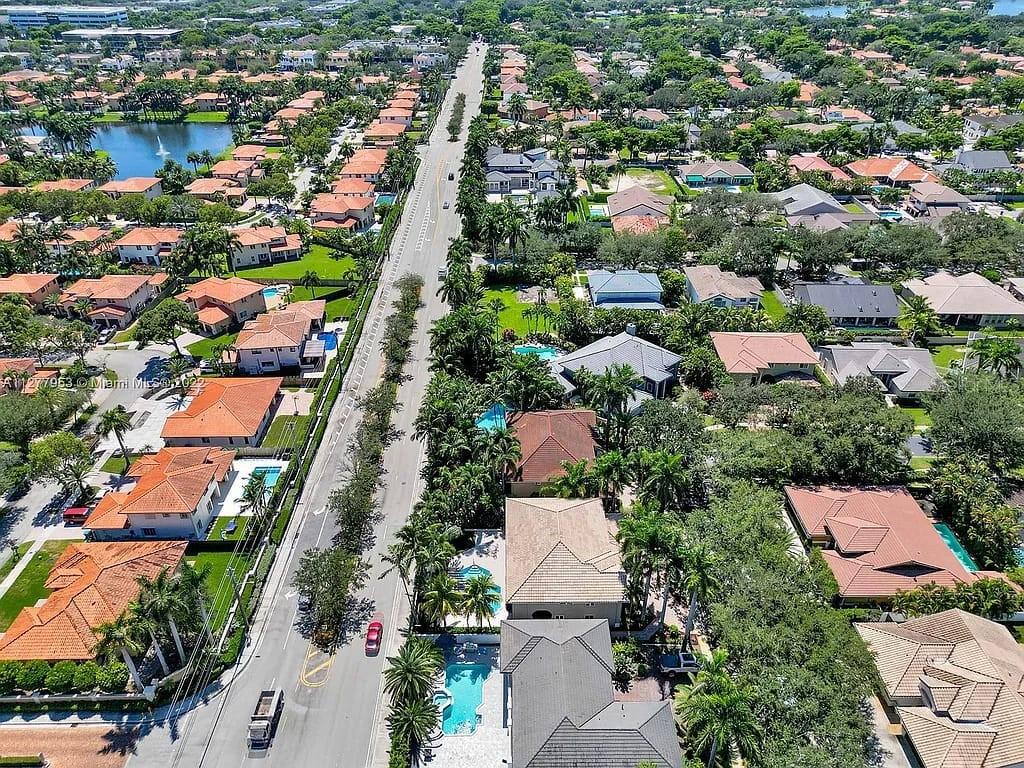 15945 NW 82ND CT, MIAMI LAKES, FL — photo 29