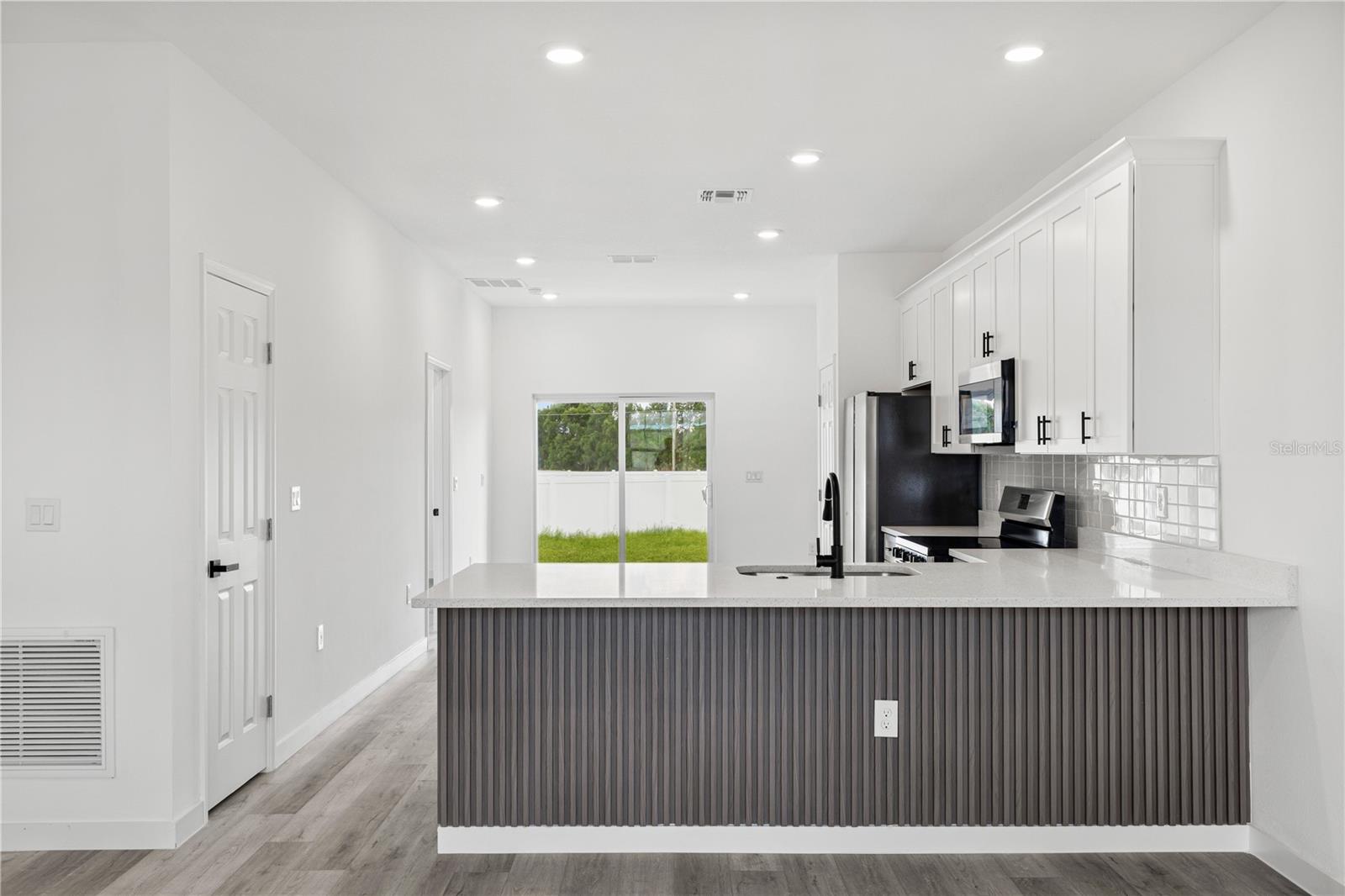 476-474 COLUMBIA CT, POINCIANA, FL — photo 11