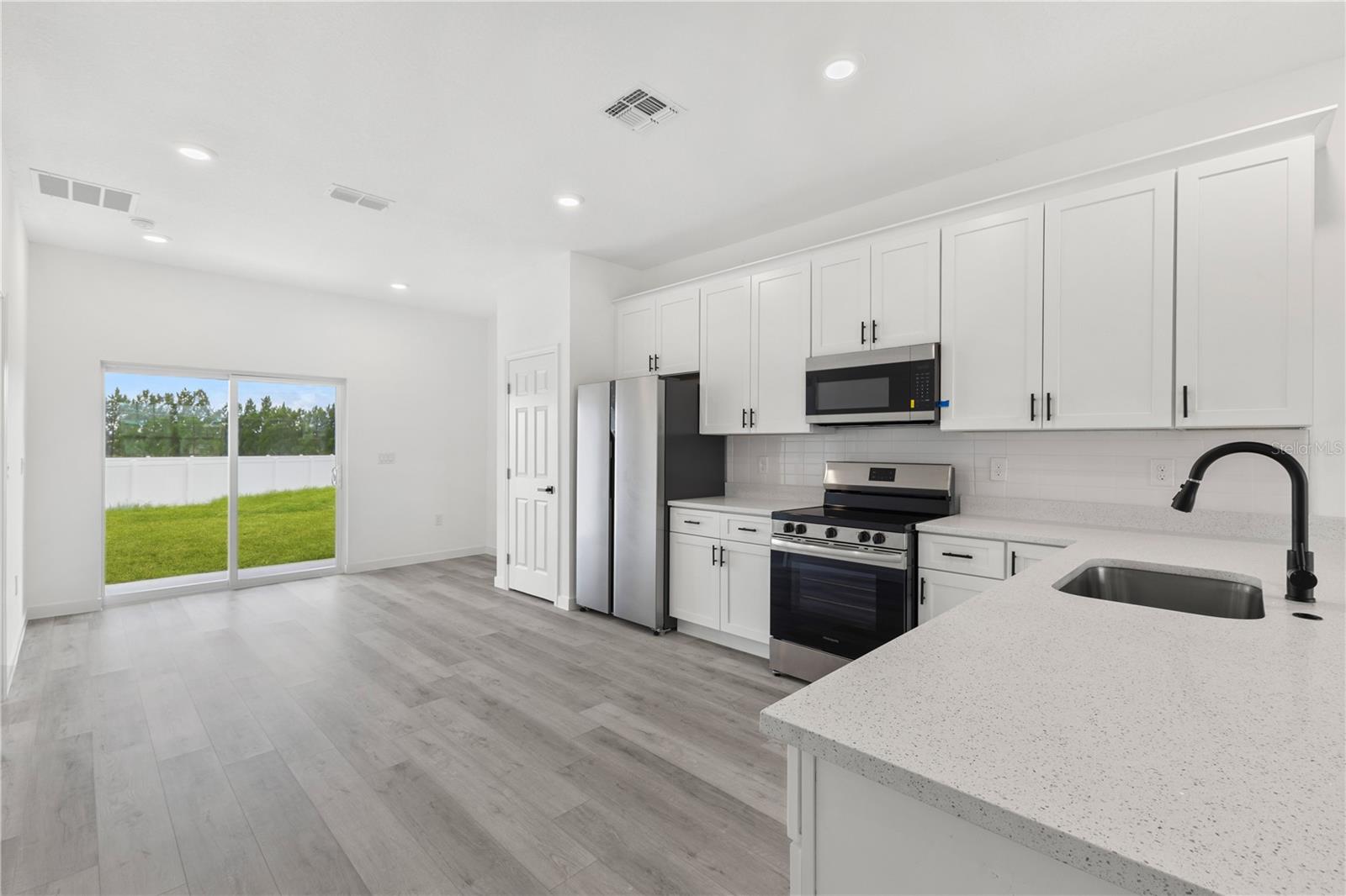 476-474 COLUMBIA CT, POINCIANA, FL — photo 15