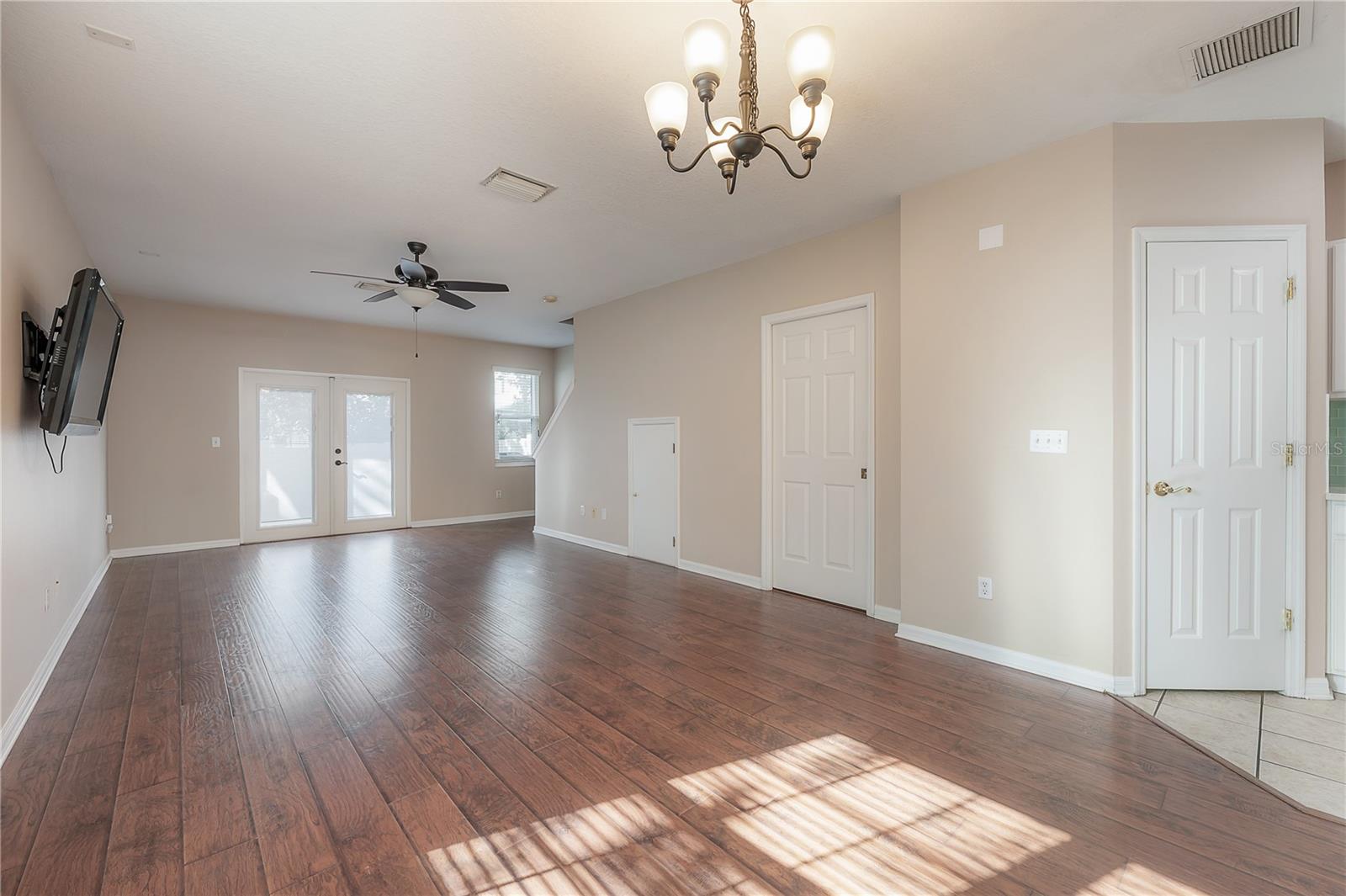 4930 ELIZABETH ANNE CIR, TAMPA, FL — photo 6