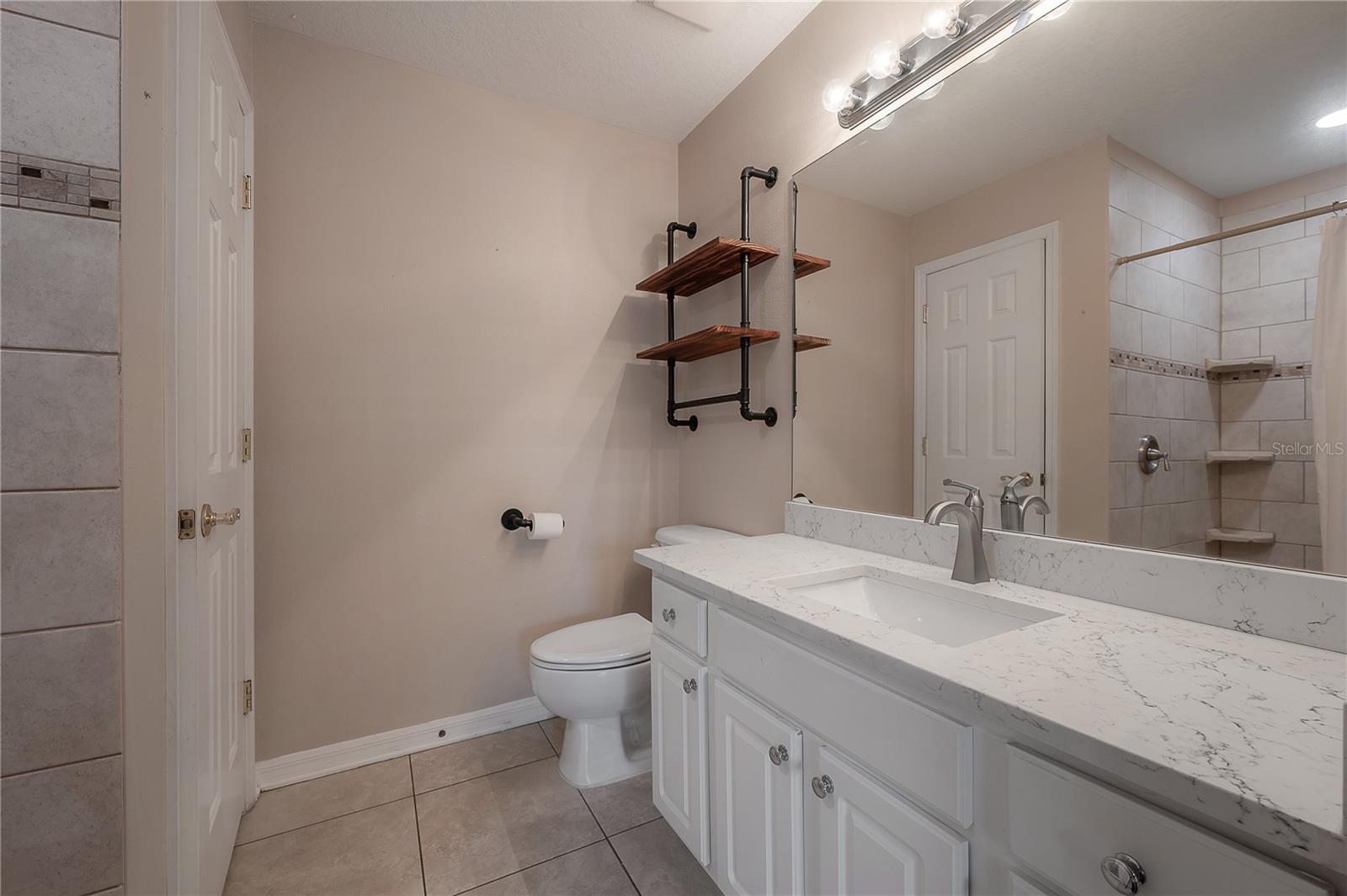4930 ELIZABETH ANNE CIR, TAMPA, FL — photo 22