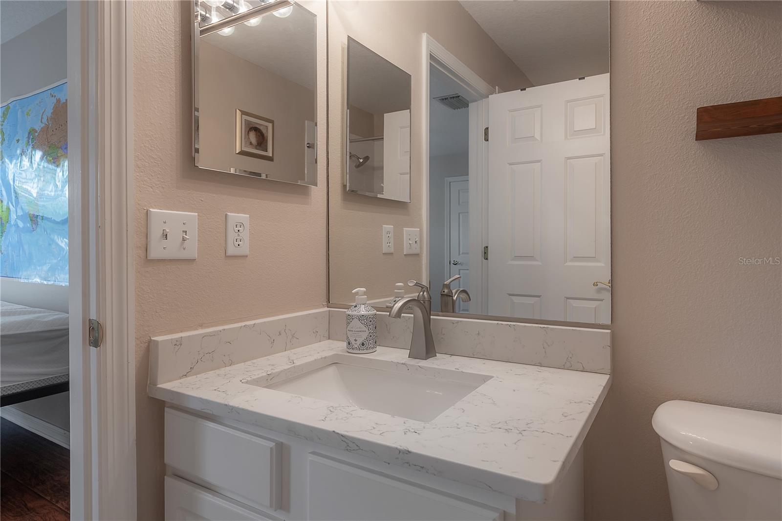 4930 ELIZABETH ANNE CIR, TAMPA, FL — photo 29