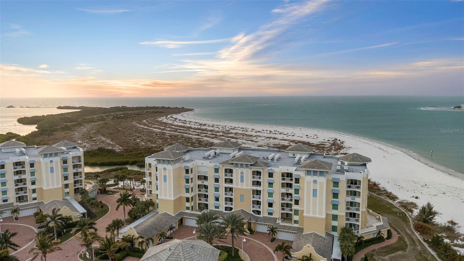 800 COLLANY RD #302, ST PETERSBURG, FL