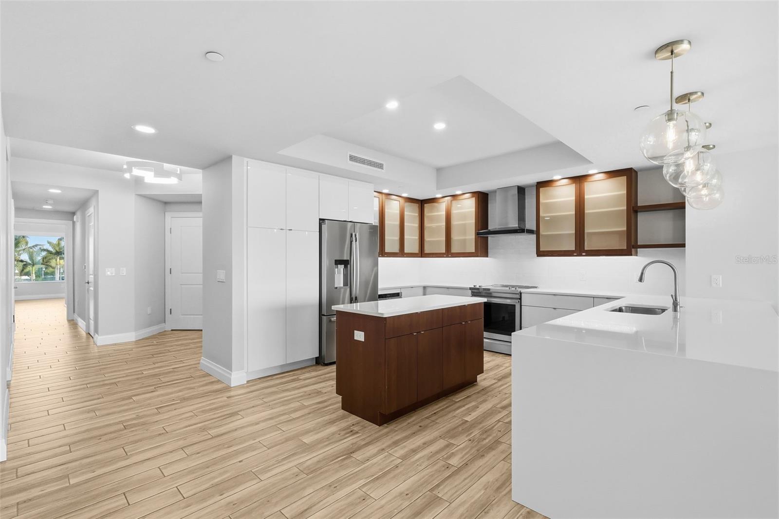 800 COLLANY RD #302, ST PETERSBURG, FL — photo 16
