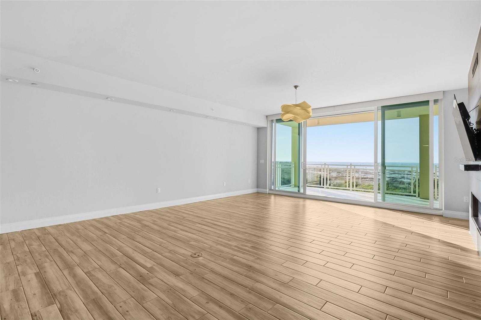 800 COLLANY RD #302, ST PETERSBURG, FL — photo 20