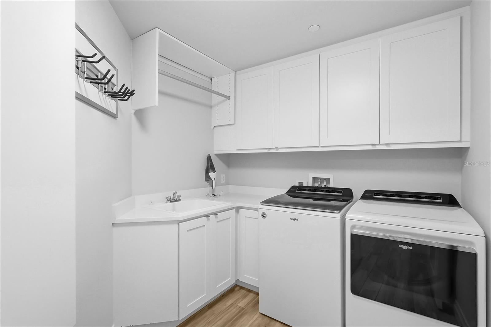 800 COLLANY RD #302, ST PETERSBURG, FL — photo 31