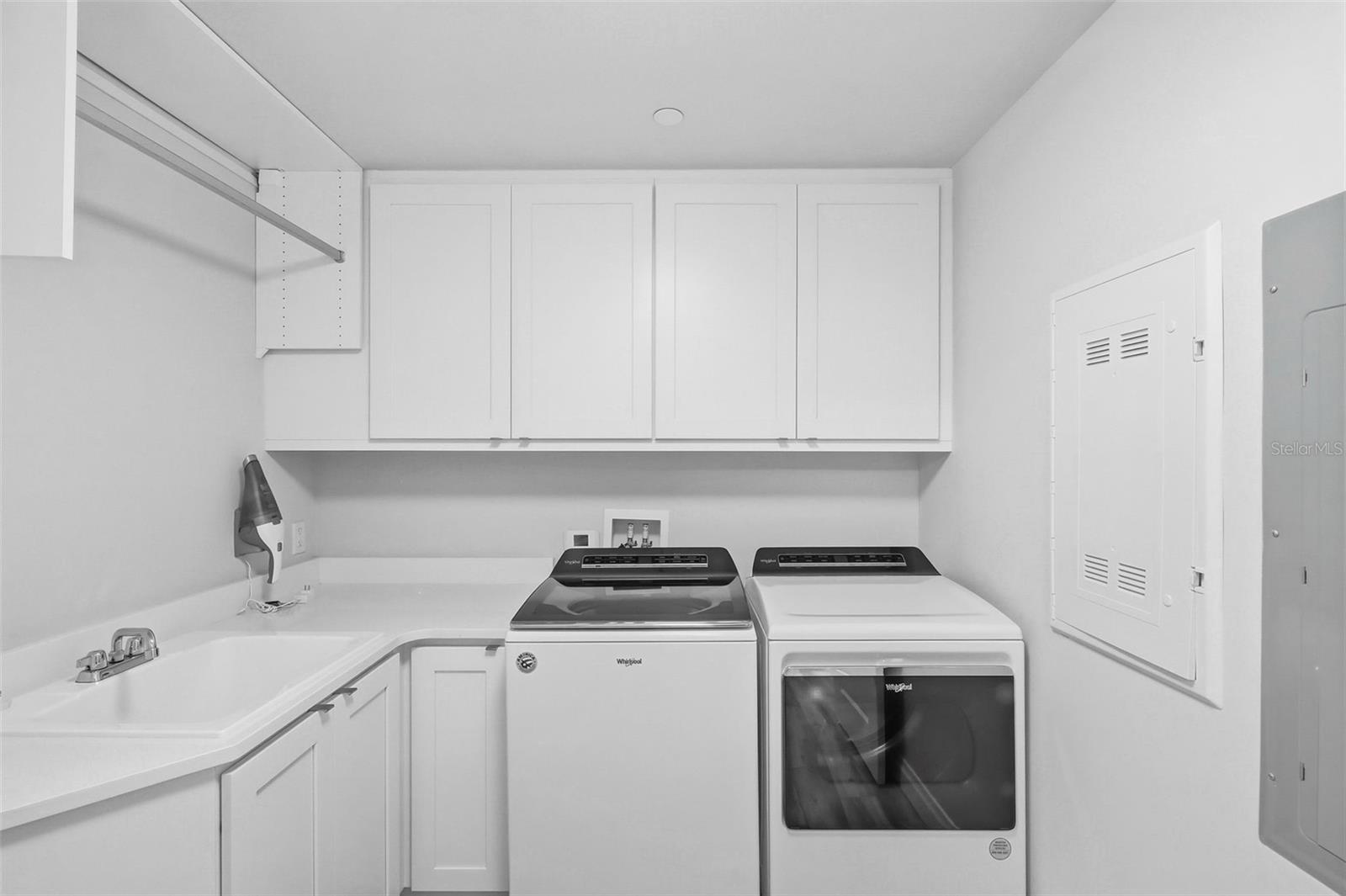 800 COLLANY RD #302, ST PETERSBURG, FL — photo 44
