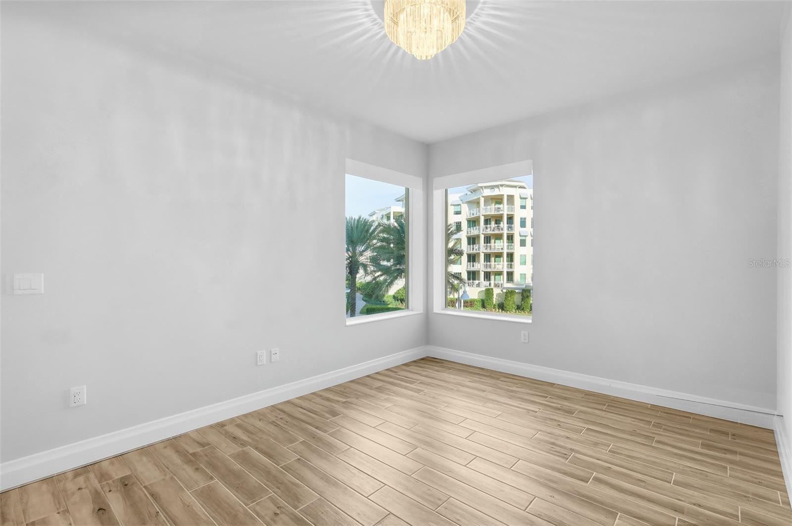 800 COLLANY RD #302, ST PETERSBURG, FL — photo 49