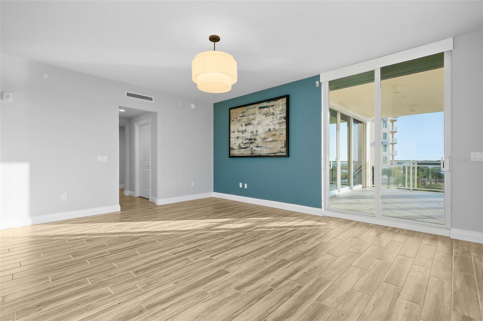 800 COLLANY RD #302, ST PETERSBURG, FL — photo 56