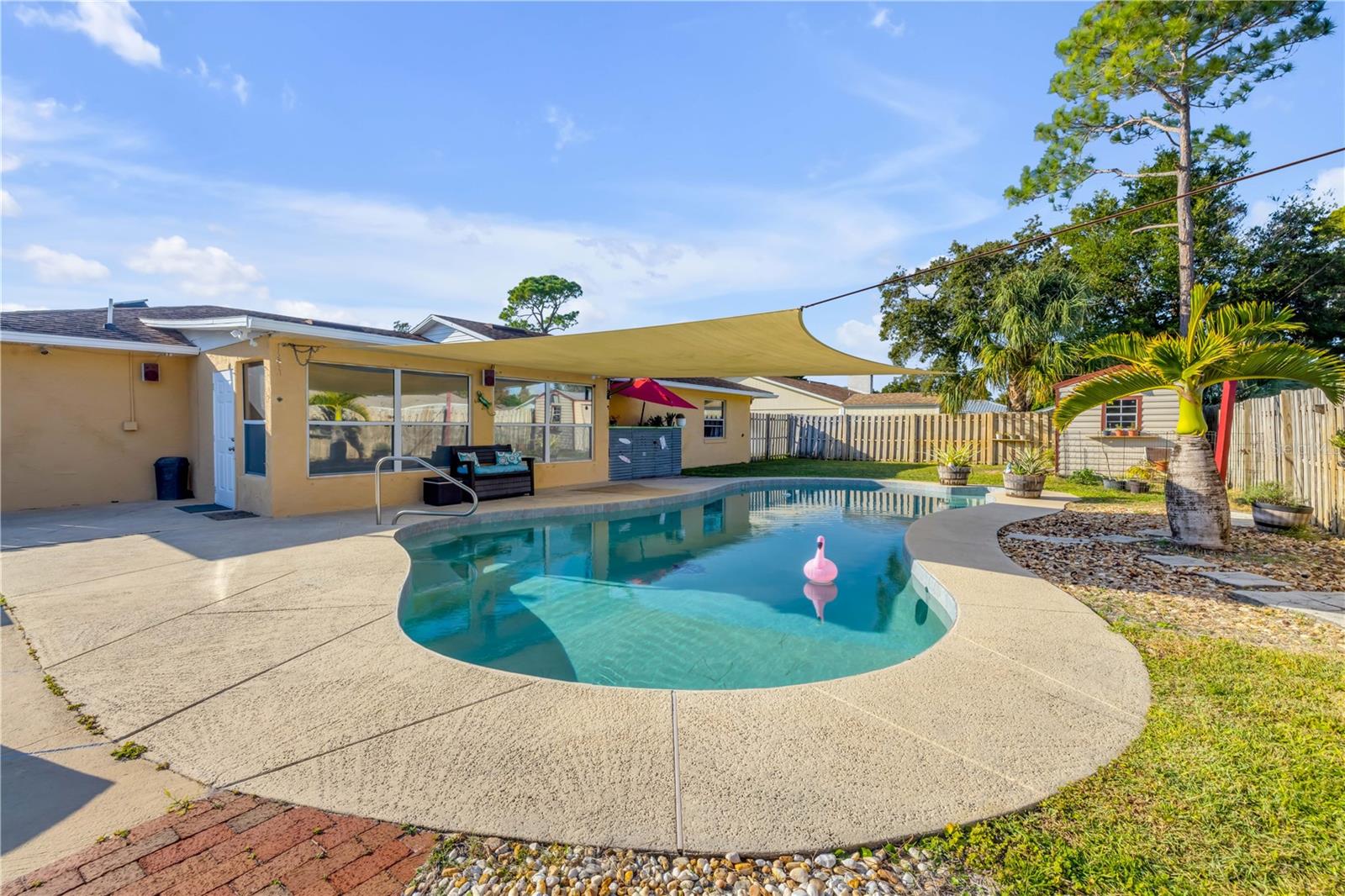 2425 TRAVELERS PALM DR, EDGEWATER, FL — photo 4