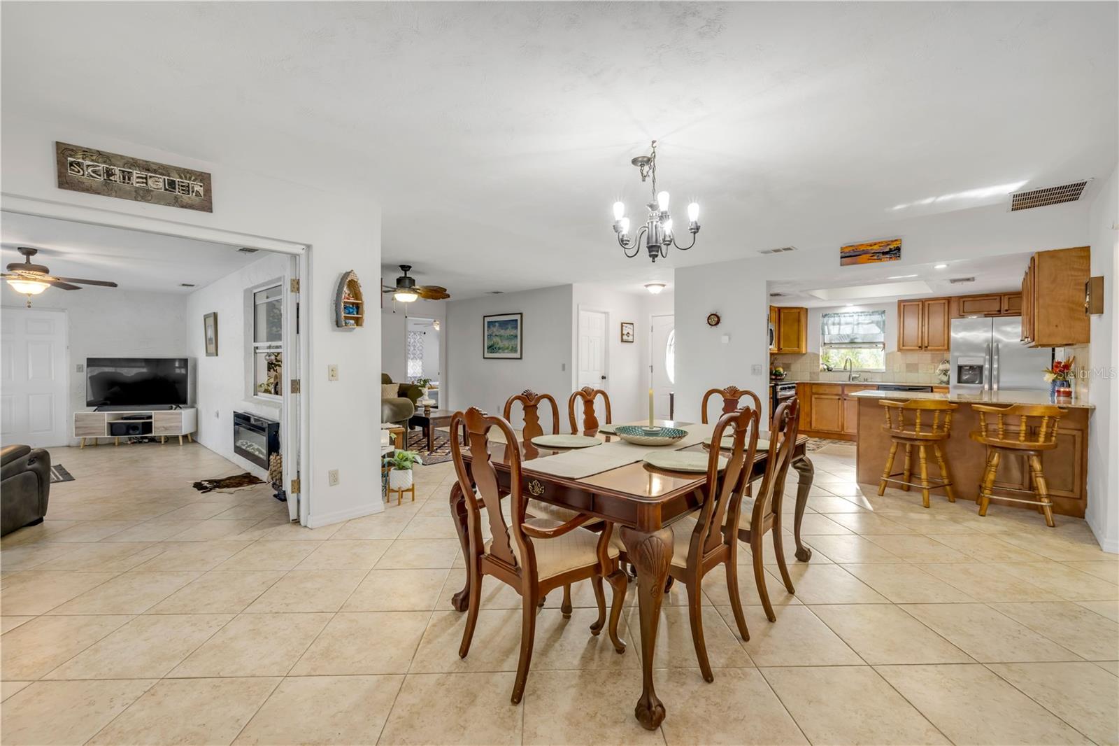 2425 TRAVELERS PALM DR, EDGEWATER, FL — photo 9