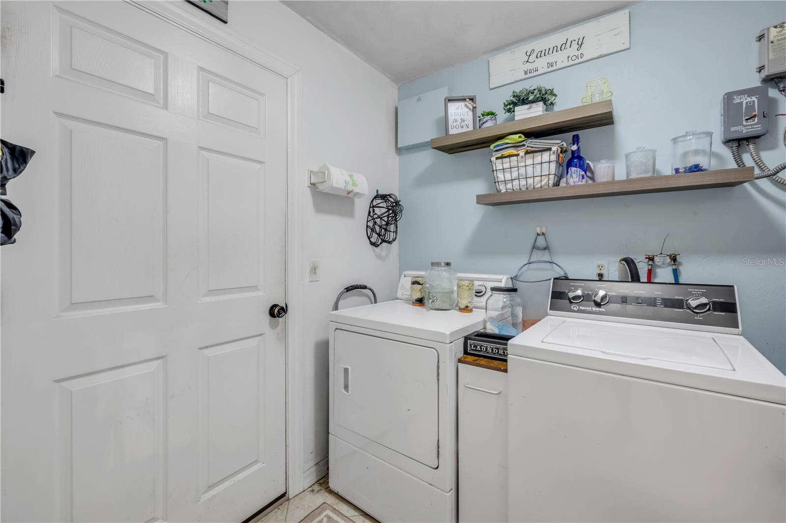 2425 TRAVELERS PALM DR, EDGEWATER, FL — photo 23