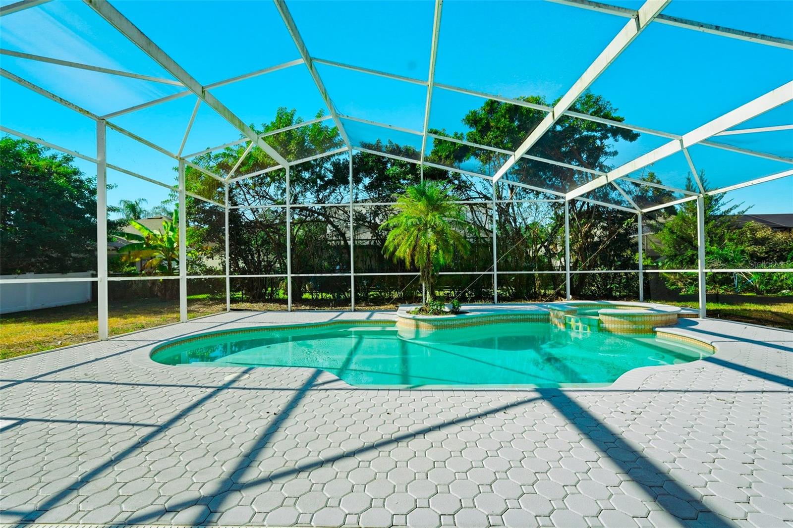 2807 MANNING DR, TRINITY, FL — photo 2