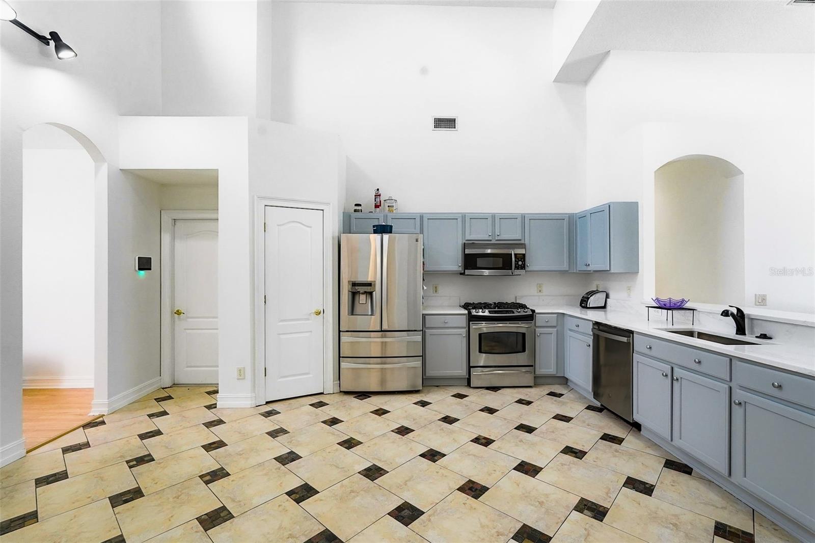 2807 MANNING DR, TRINITY, FL — photo 13