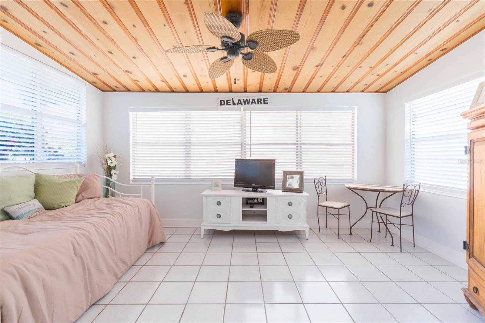 4206 W WISCONSIN AVE, TAMPA, FL — photo 8