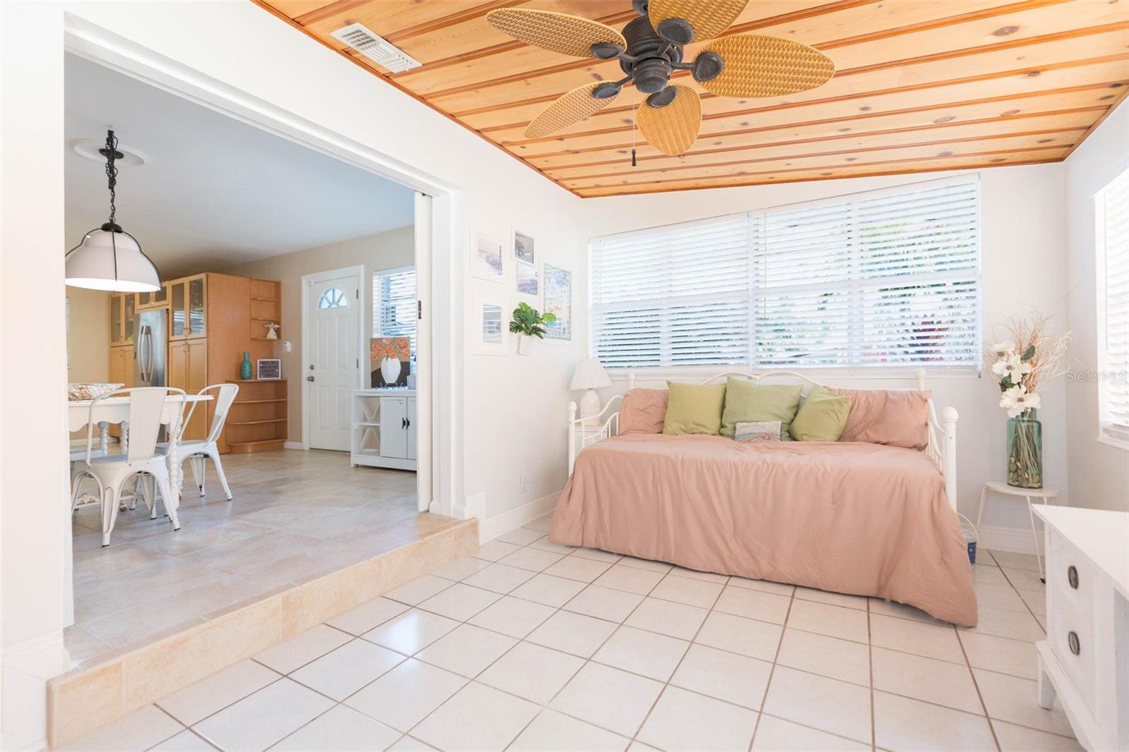 4206 W WISCONSIN AVE, TAMPA, FL — photo 10