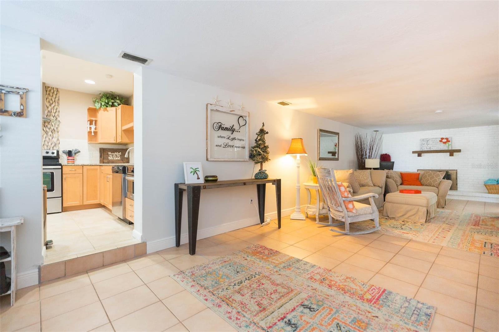 4206 W WISCONSIN AVE, TAMPA, FL — photo 17