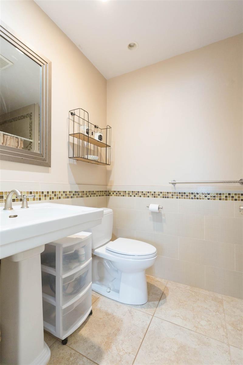 4206 W WISCONSIN AVE, TAMPA, FL — photo 30