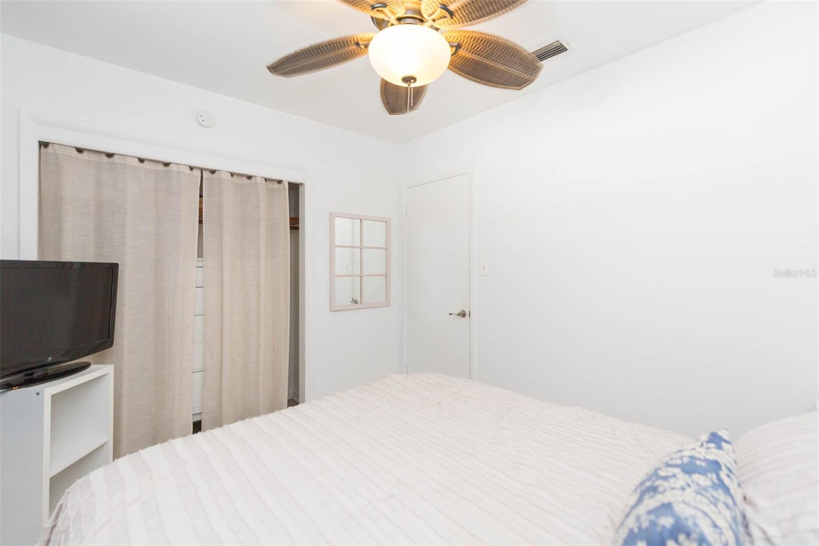 4206 W WISCONSIN AVE, TAMPA, FL — photo 33
