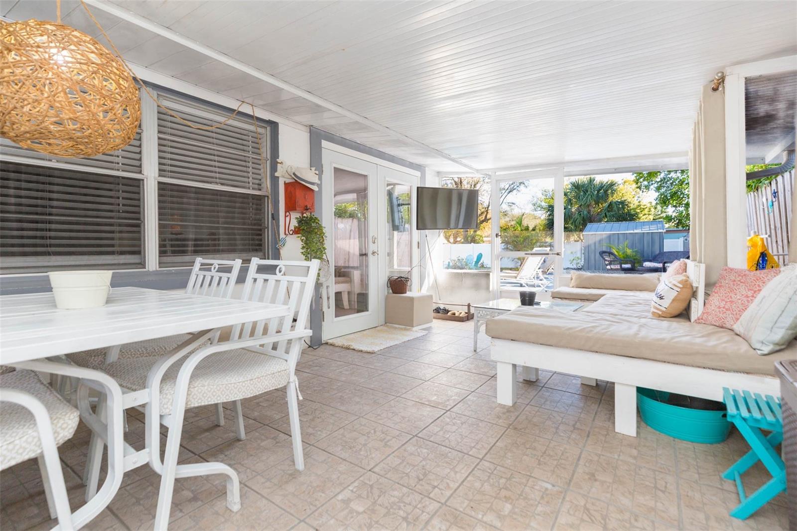 4206 W WISCONSIN AVE, TAMPA, FL — photo 44