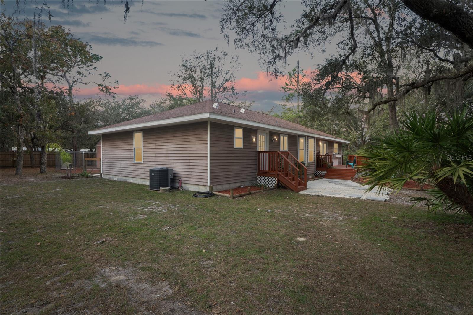 11185 CLEEVER ST, WEEKI WACHEE, FL — photo 5