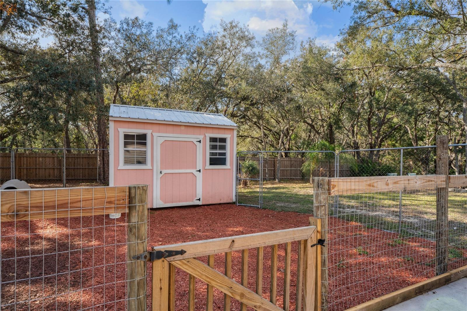 11185 CLEEVER ST, WEEKI WACHEE, FL — photo 44