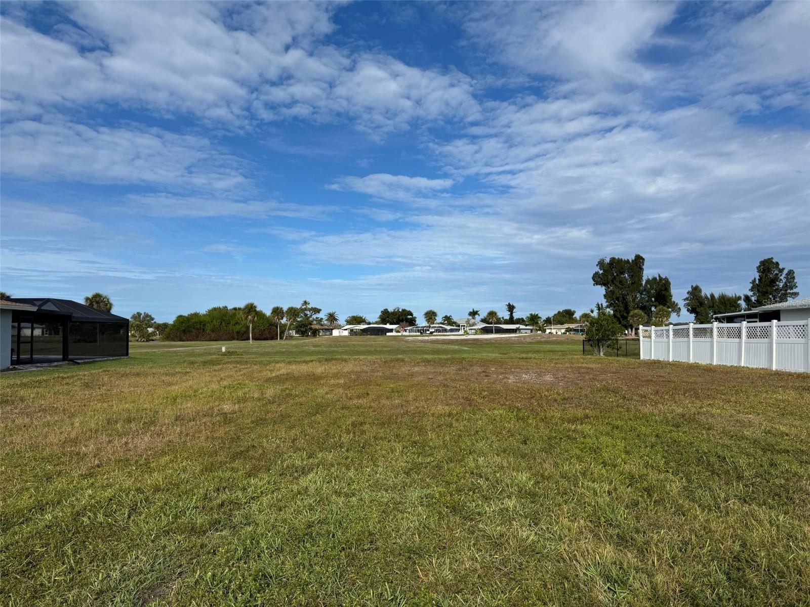 48 OAKLAND HILLS CT, ROTONDA WEST, FL — photo 2