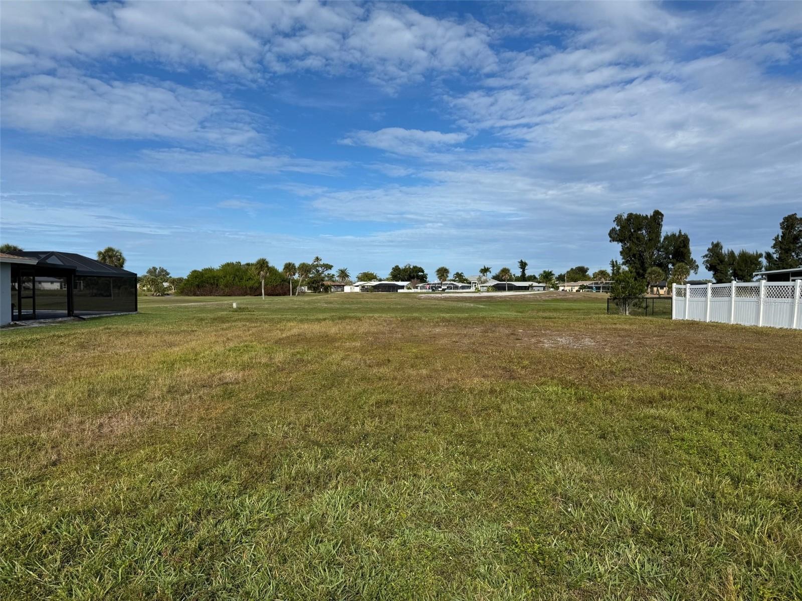48 OAKLAND HILLS CT, ROTONDA WEST, FL — photo 3