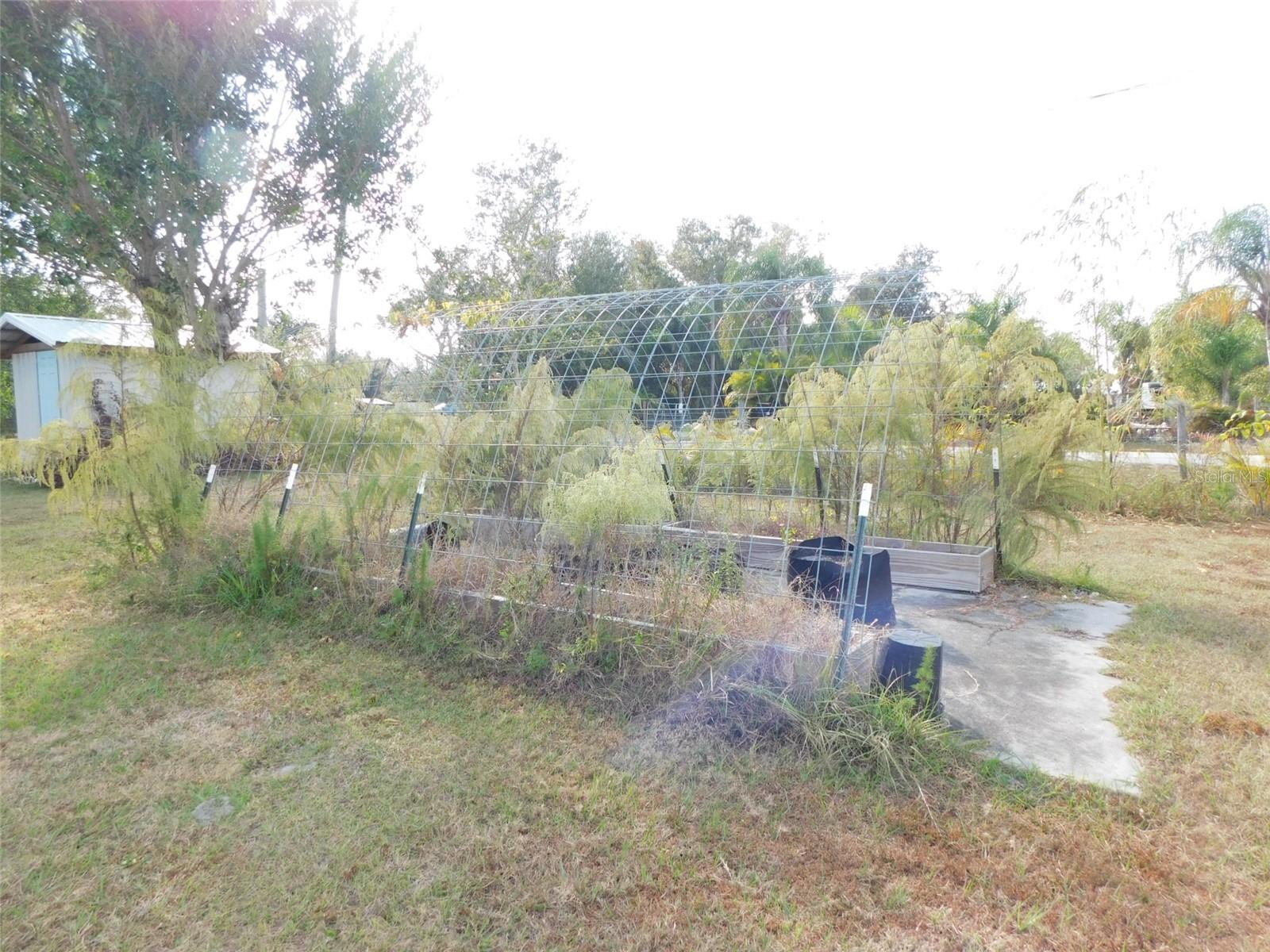 2460 NW GARVIN AVE, ARCADIA, FL — photo 17
