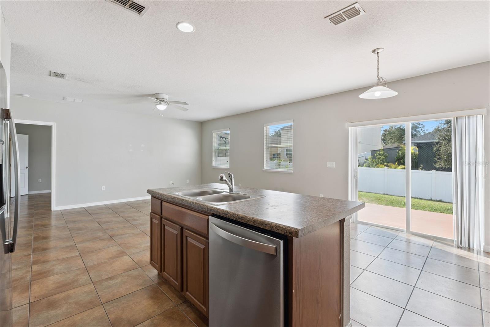 1038 SUFFRAGETTE CIR, HAINES CITY, FL — photo 11
