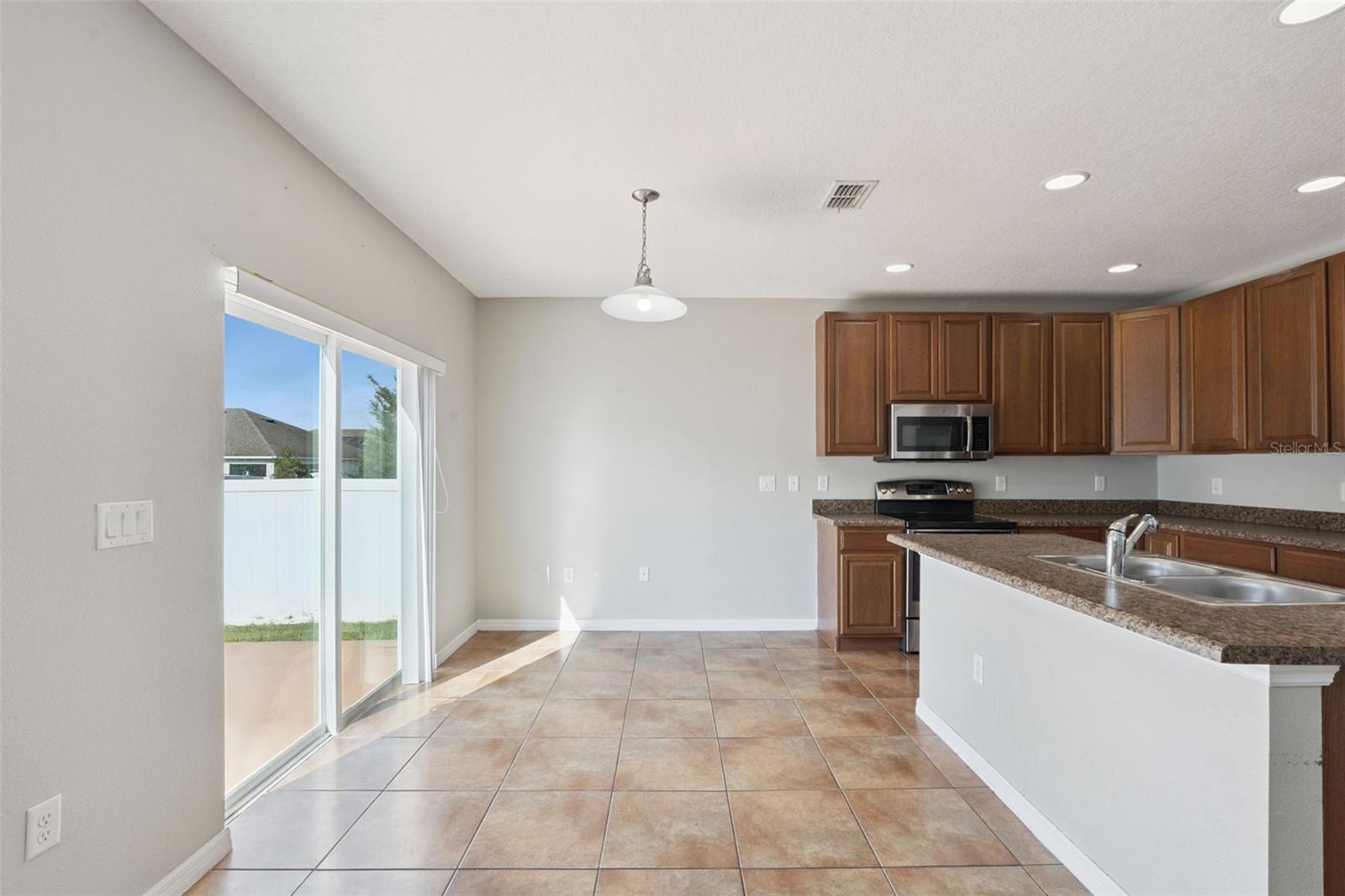 1038 SUFFRAGETTE CIR, HAINES CITY, FL — photo 12